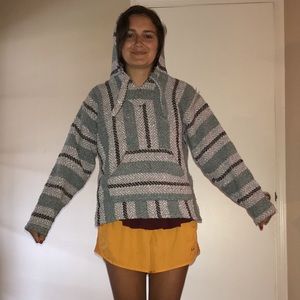 Turquoise and grey drug rug !!! Size medium